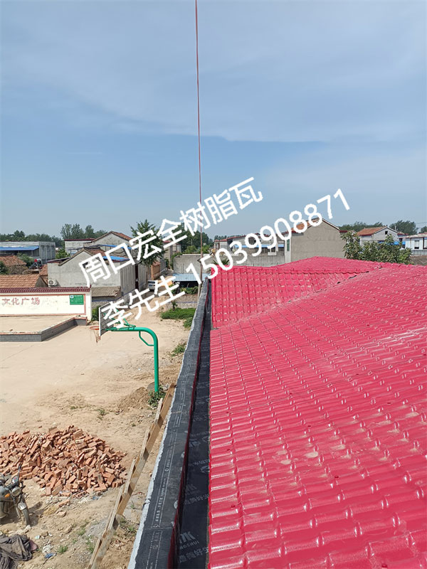 蓋工業(yè)廠房必看！彩鋼瓦vs.樹脂瓦，哪個更耐用？
